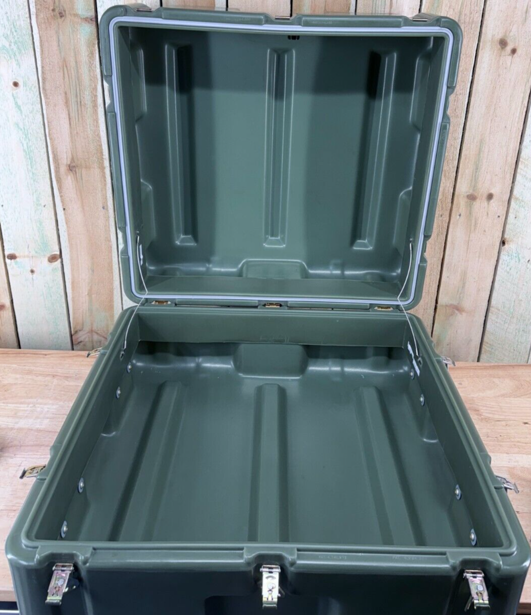 Pelican Hardigg Case 26"X27.5"X14.5" Military Waterproof Footlocker W/ Foam