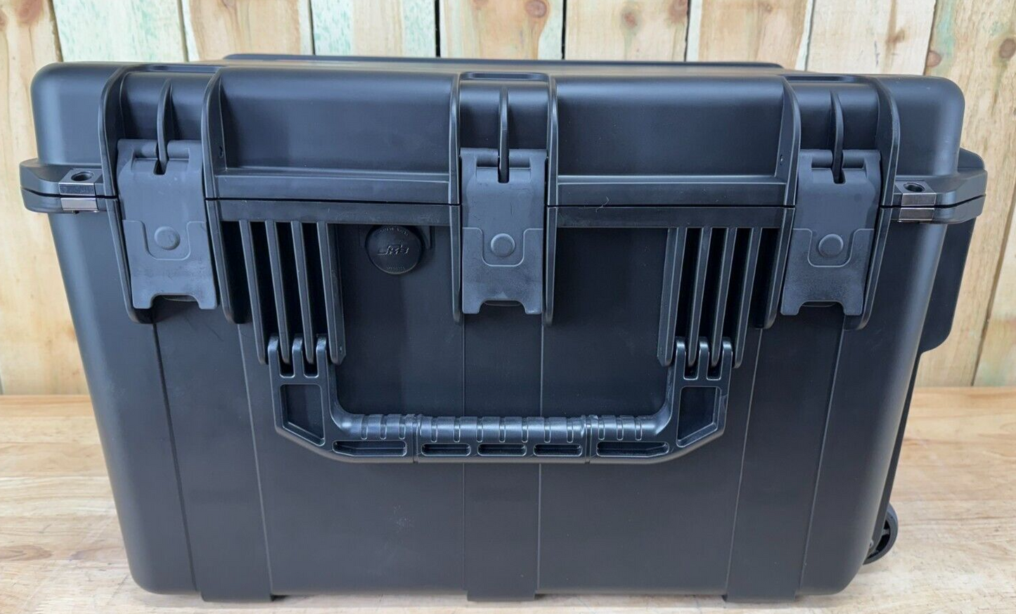 SKB iSeries 2317-14 iSeries Waterproof Storage Case Brand New Rolling Music Case
