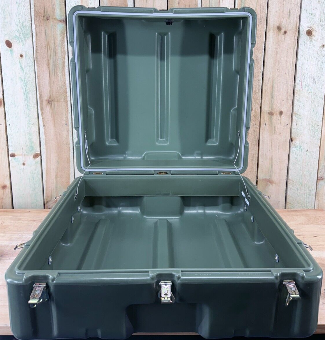 Pelican Hardigg Case 26"X27.5"X14.5" Military Waterproof Footlocker W/ Foam