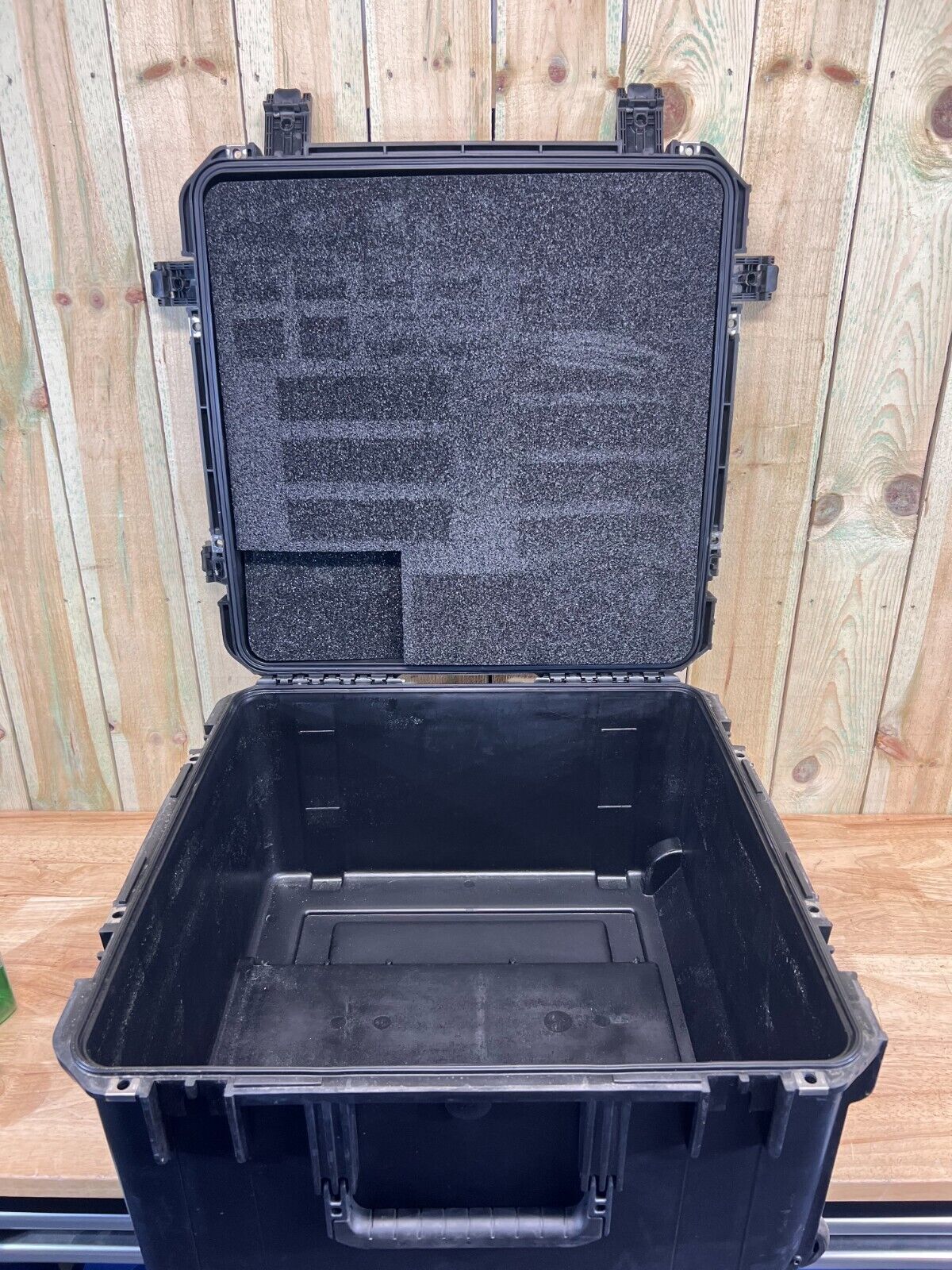 SKB iSeries 2222-12 Case Used Black Waterproof Grade B/C Free Shipping