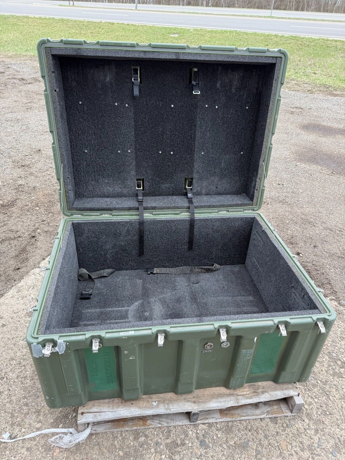 6425660