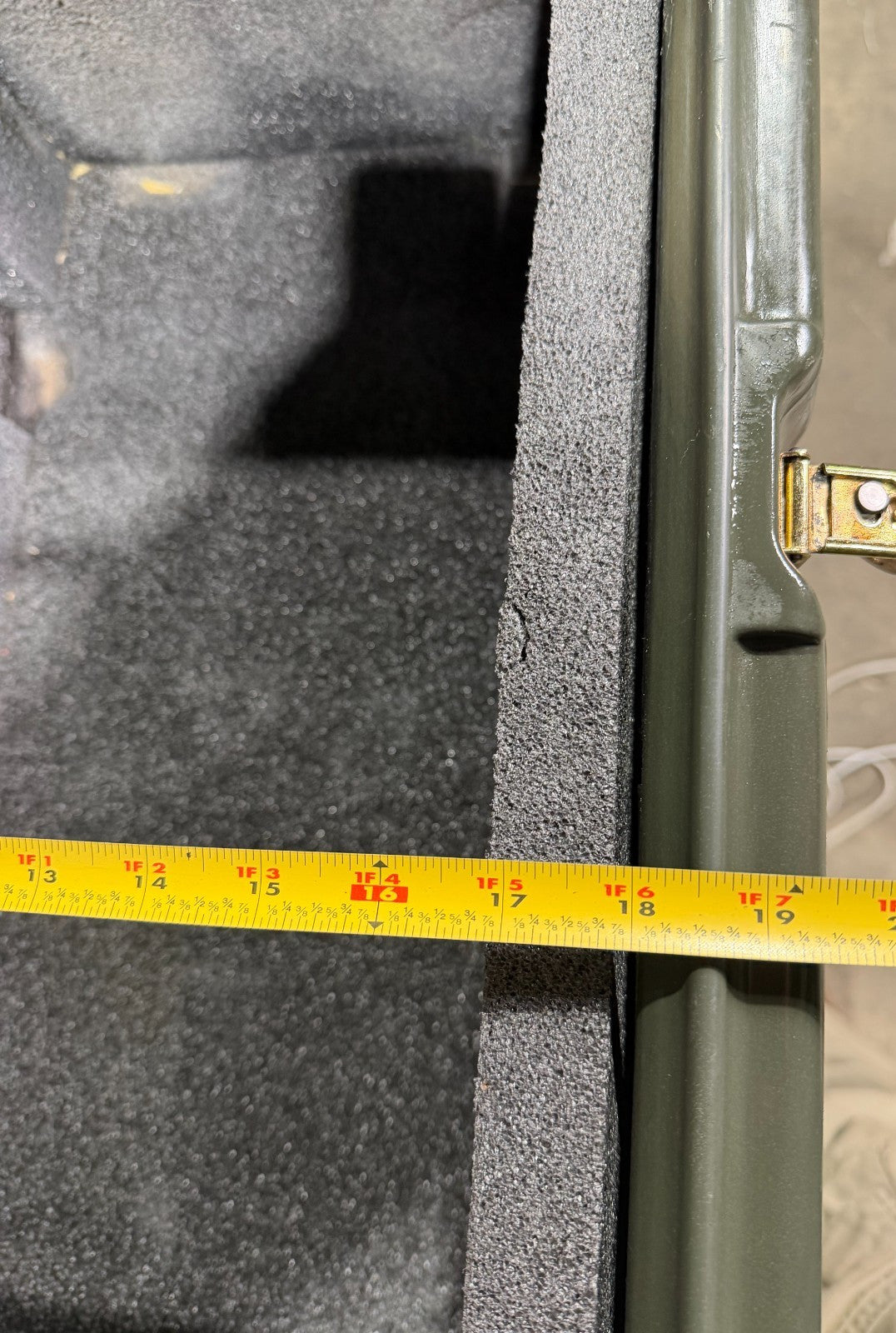 Pelican Hardigg Case 37x21x17 Green Waterproof Storage Footlocker
