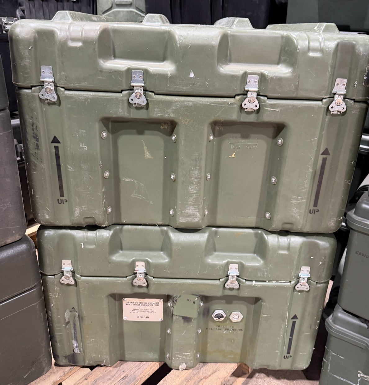 Pelican Hardigg Case 31x27x20" Green Waterproof Storage Footlocker