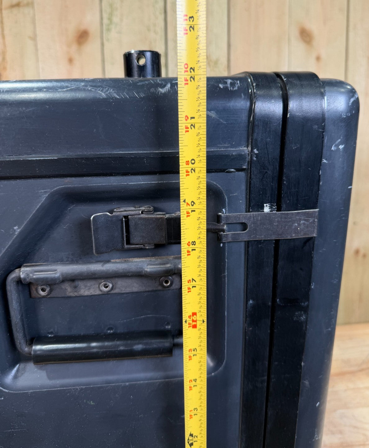 ECS Military Surplus Server Rack 19x24" 10U Fiberglass Case