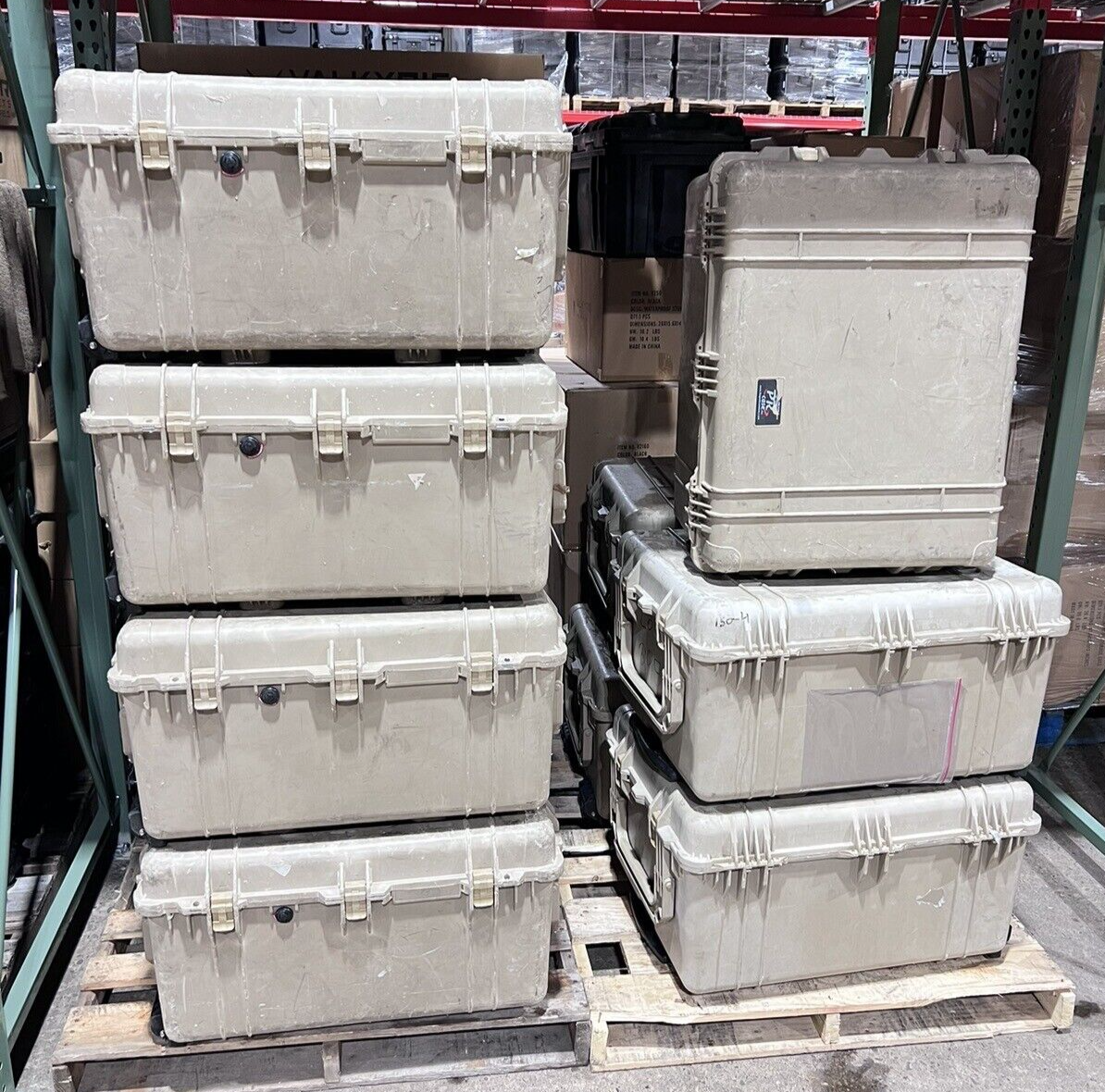 Pelican 1630 Protector Case Tan Transport Rolling Waterproof Used B/C