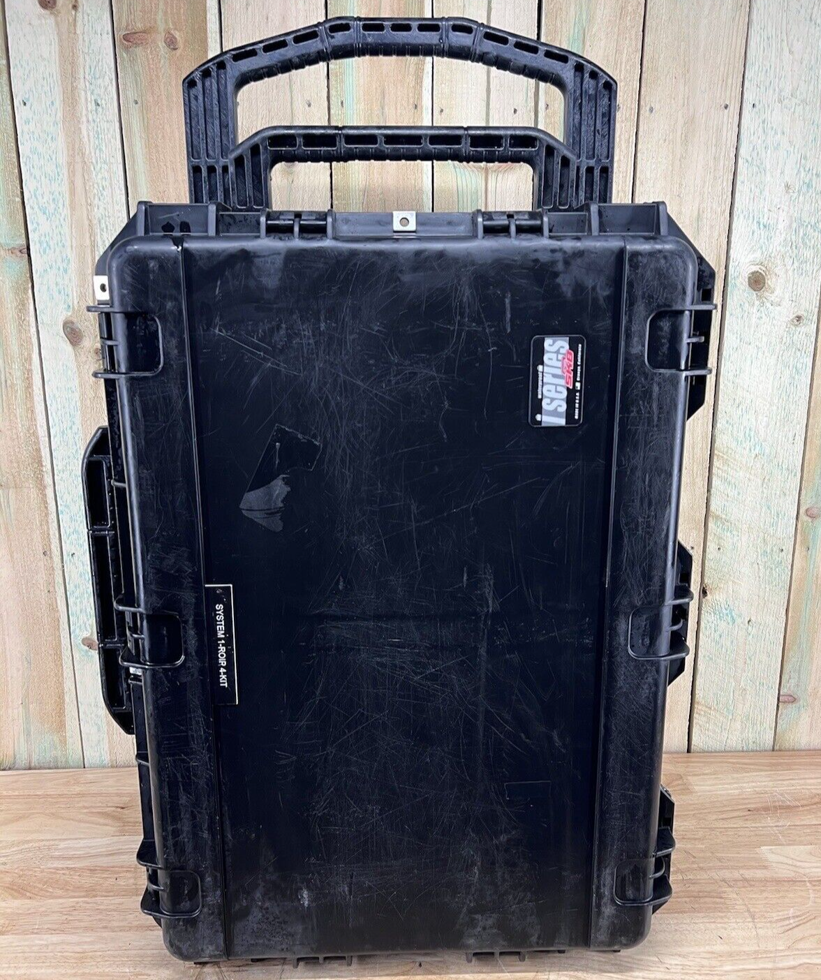 SKB iSeries 3021-8 Black Waterproof Storage Case Good Condition AB Free Ship