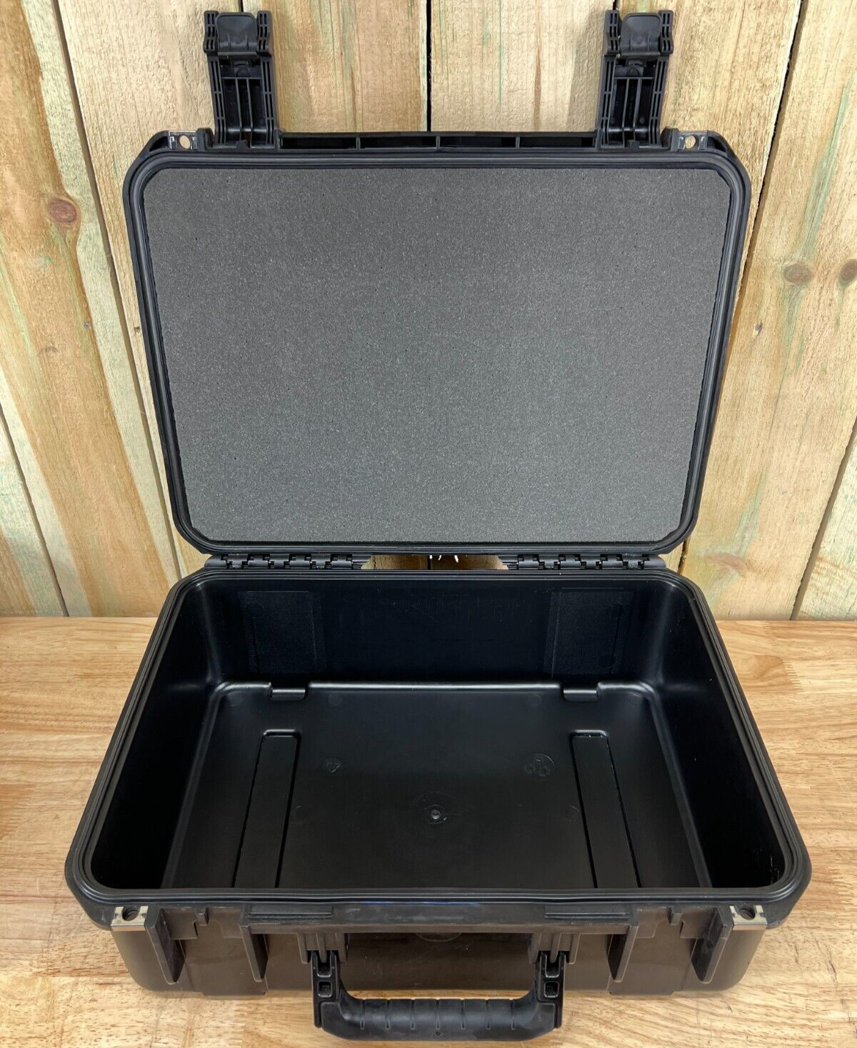 SKB 3I-1813-7B-E Waterproof Storage Case Black Good Condition A/B