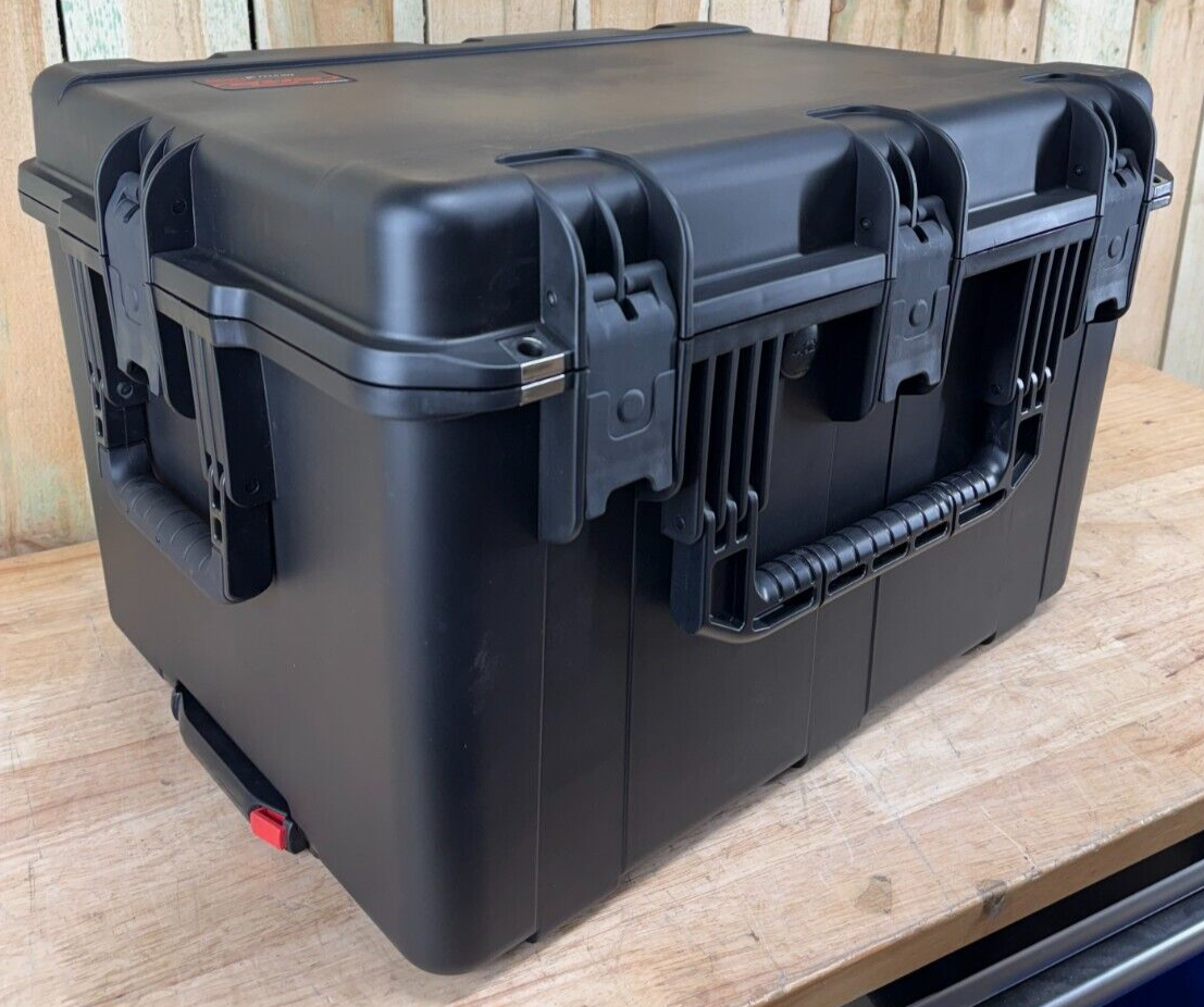 SKB iSeries 2317-14 iSeries Waterproof Storage Case Brand New Rolling Music Case