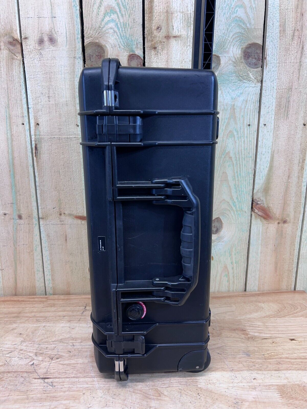 Pelican Air 1535 Rolling Carry on W/ TrekPack Foam Divider Set Black A/B