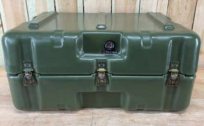 Pelican Hardigg Green Storage Case 29" X 19" X 12" Footlocker Brand New