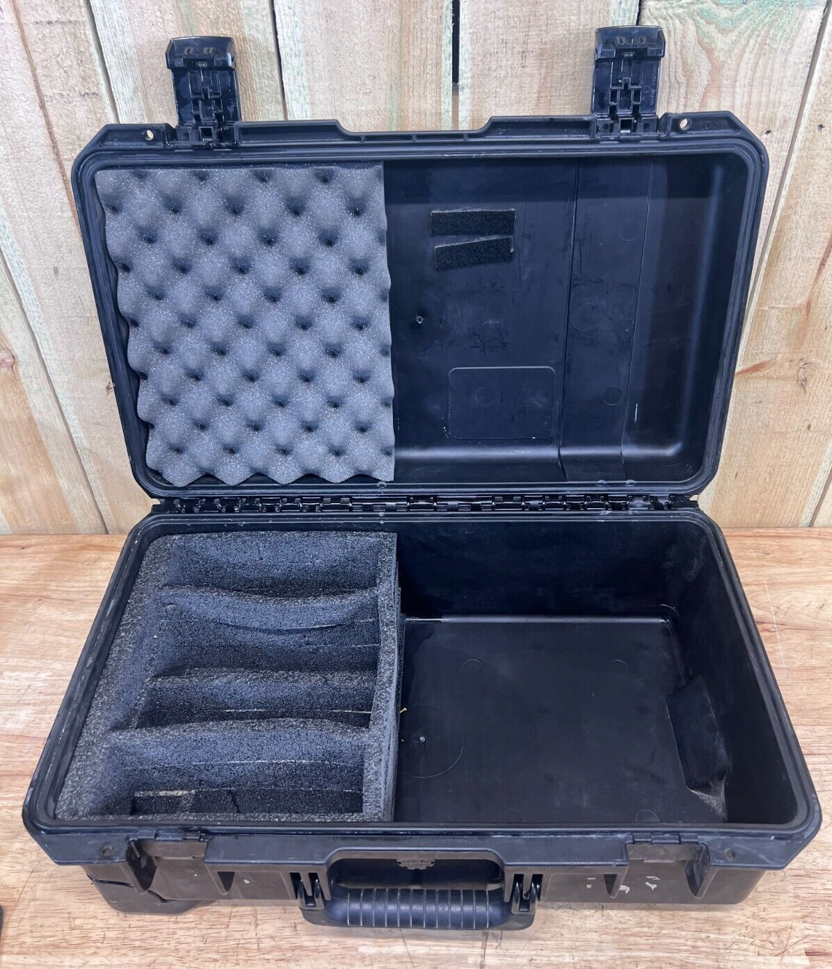 Pelican IM2500 Storm Case Waterproof  Black Good Condition A/B Free Shipping