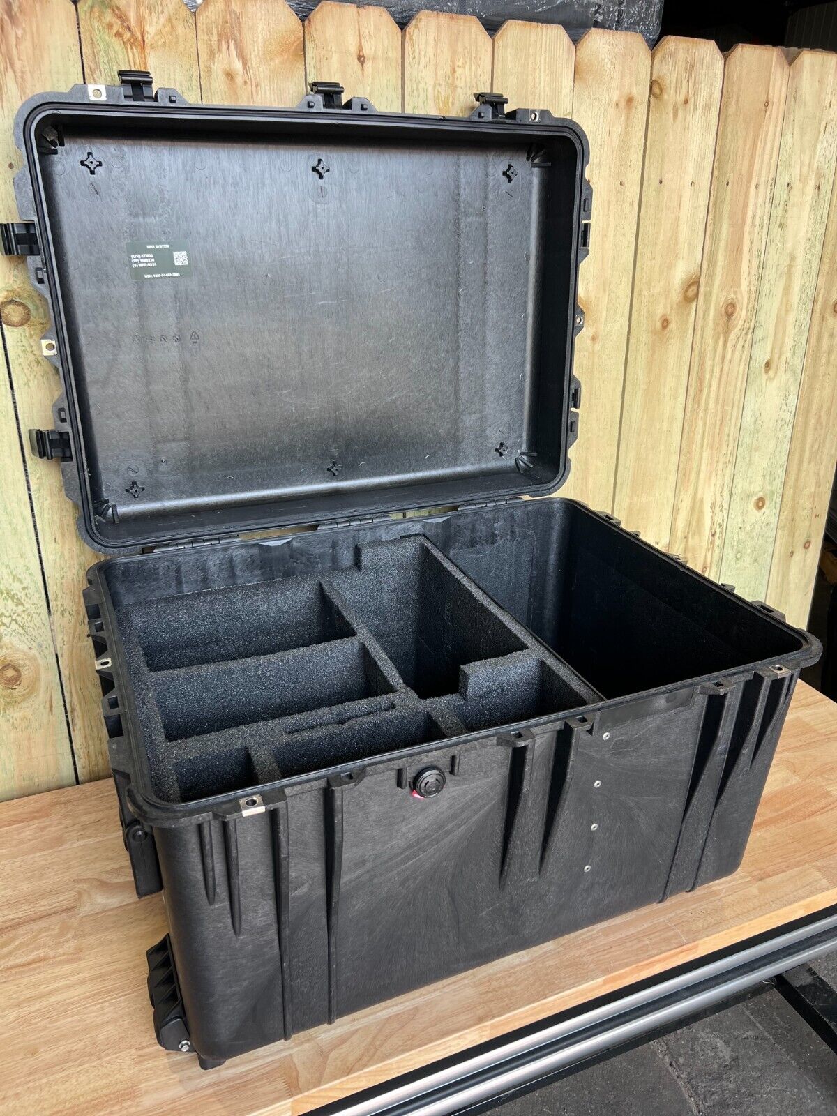 Pelican 1660 Protector Case Black Rolling Waterproof W/ Foam & Divider