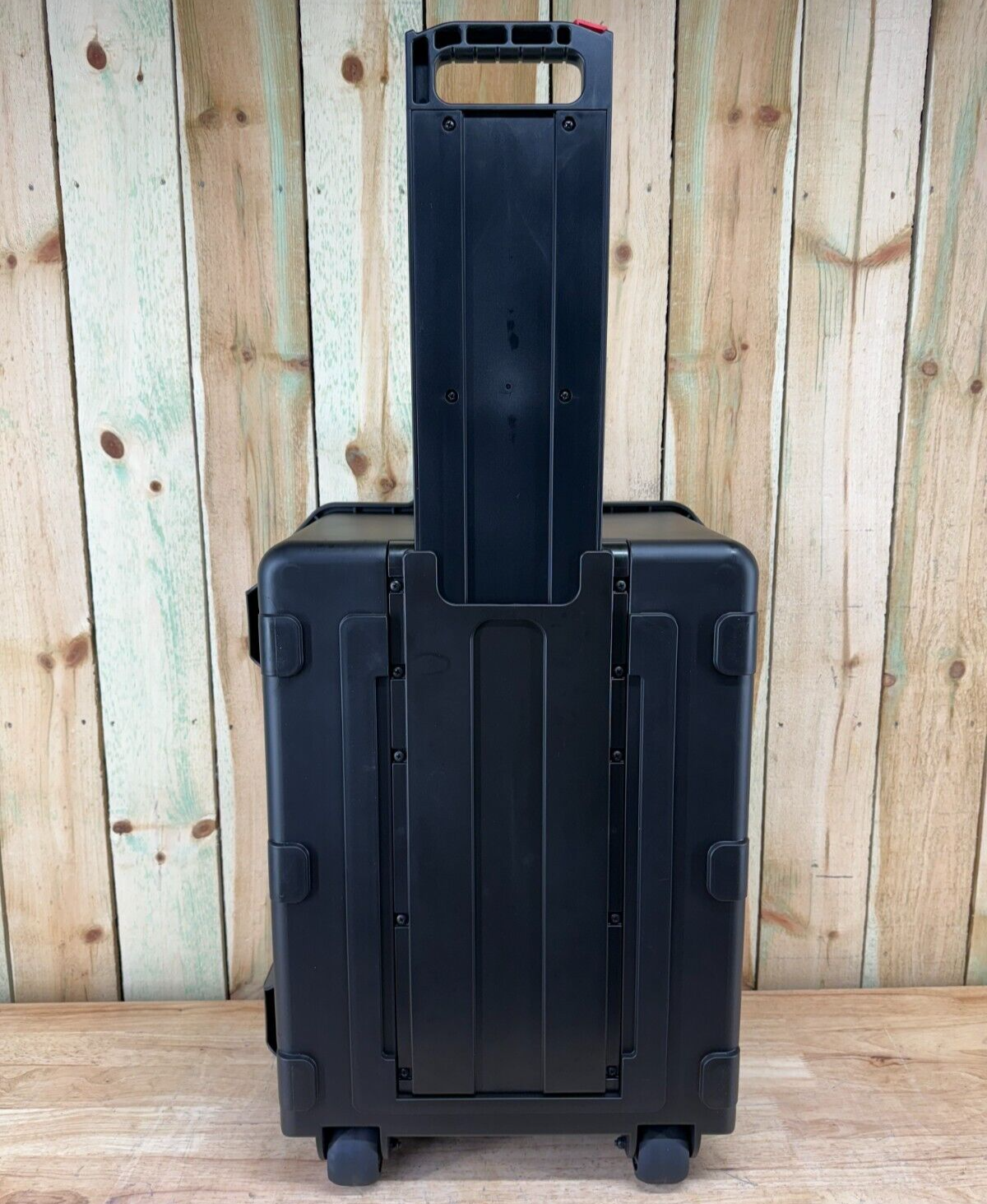 SKB iSeries 2317-14 iSeries Waterproof Storage Case Brand New Rolling Music Case
