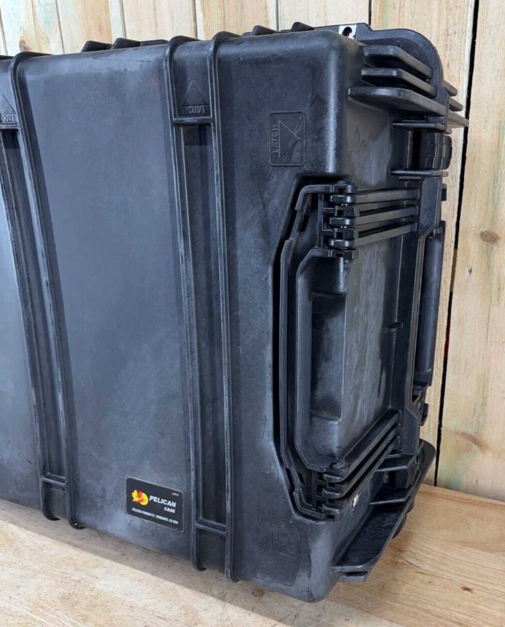 Pelican 1780 Protector Case Black Rolling Waterproof Good Condition AB