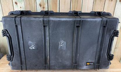 Pelican 1780 Protector Case Black Rolling Waterproof Good Condition AB