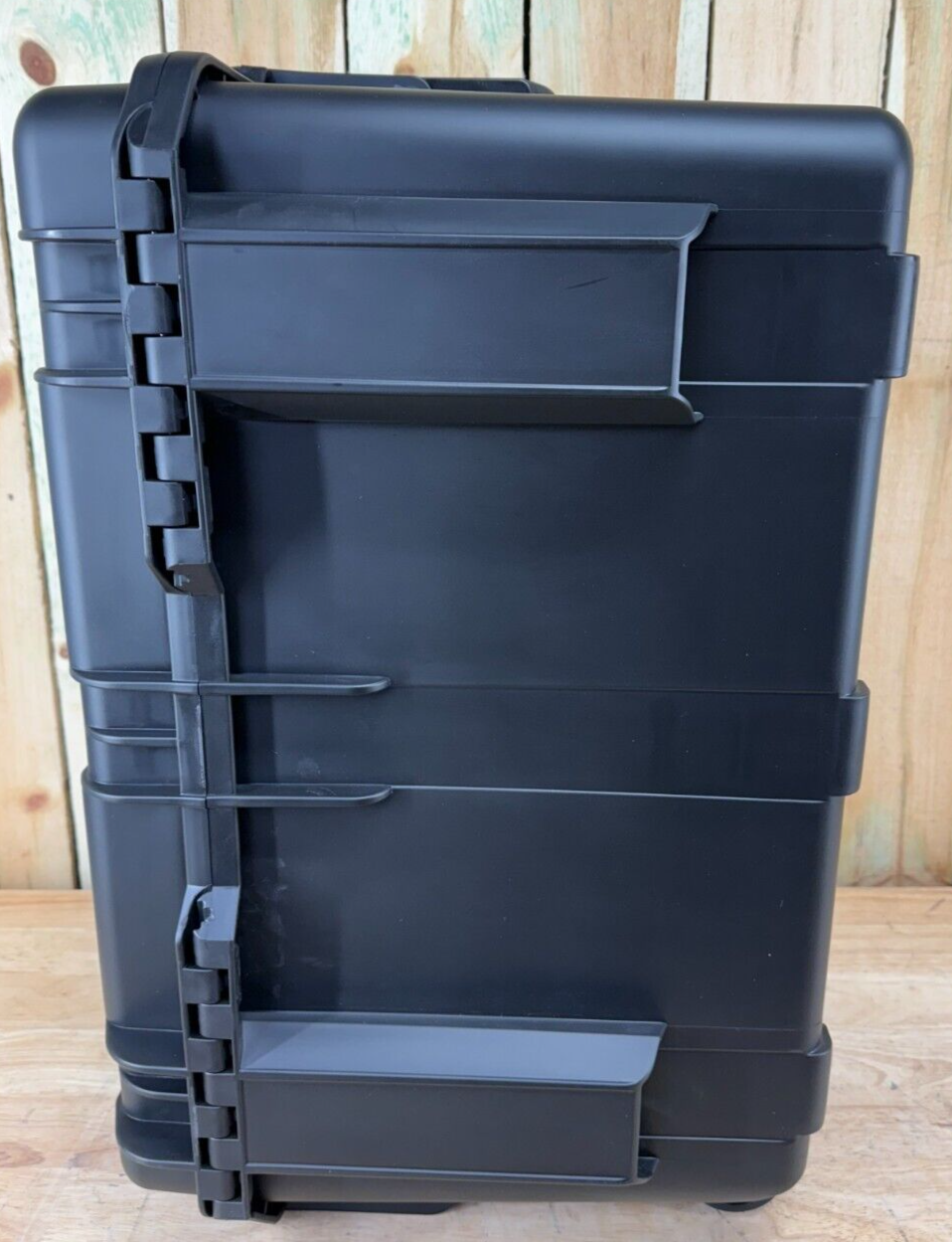 SKB iSeries 2317-14 iSeries Waterproof Storage Case Brand New Rolling Music Case