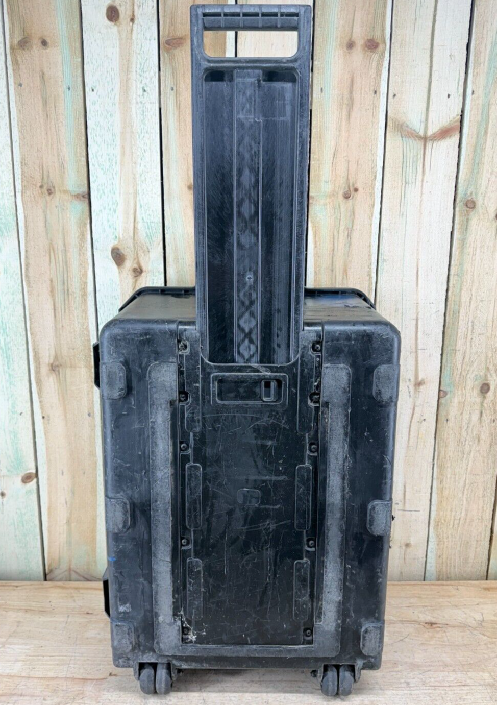 5881903
