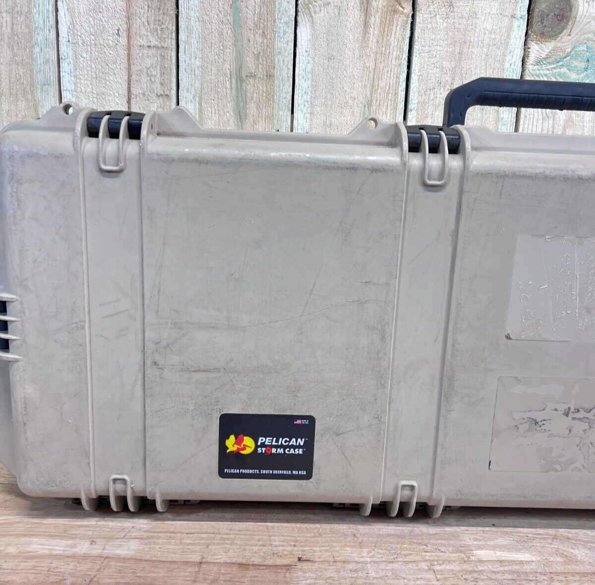 Pelican Storm IM3220 Long Rifle Case Tan Rolling Good Condition AB Free Ship