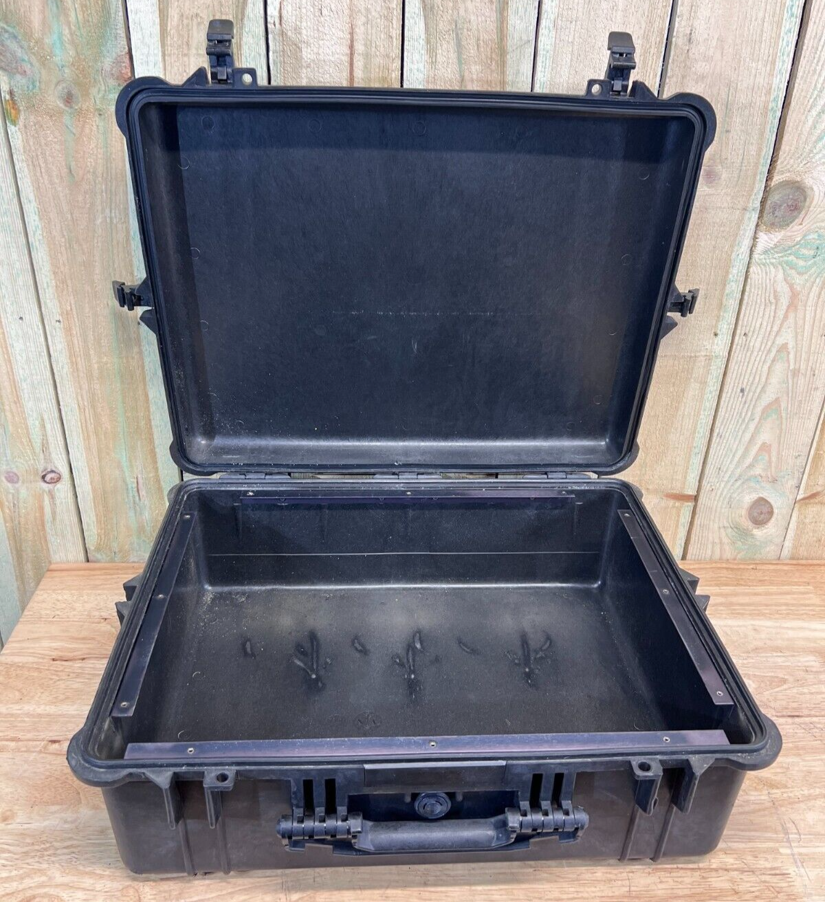 Pelican 1600 Protector Storage Case Waterproof Black B/C Grade