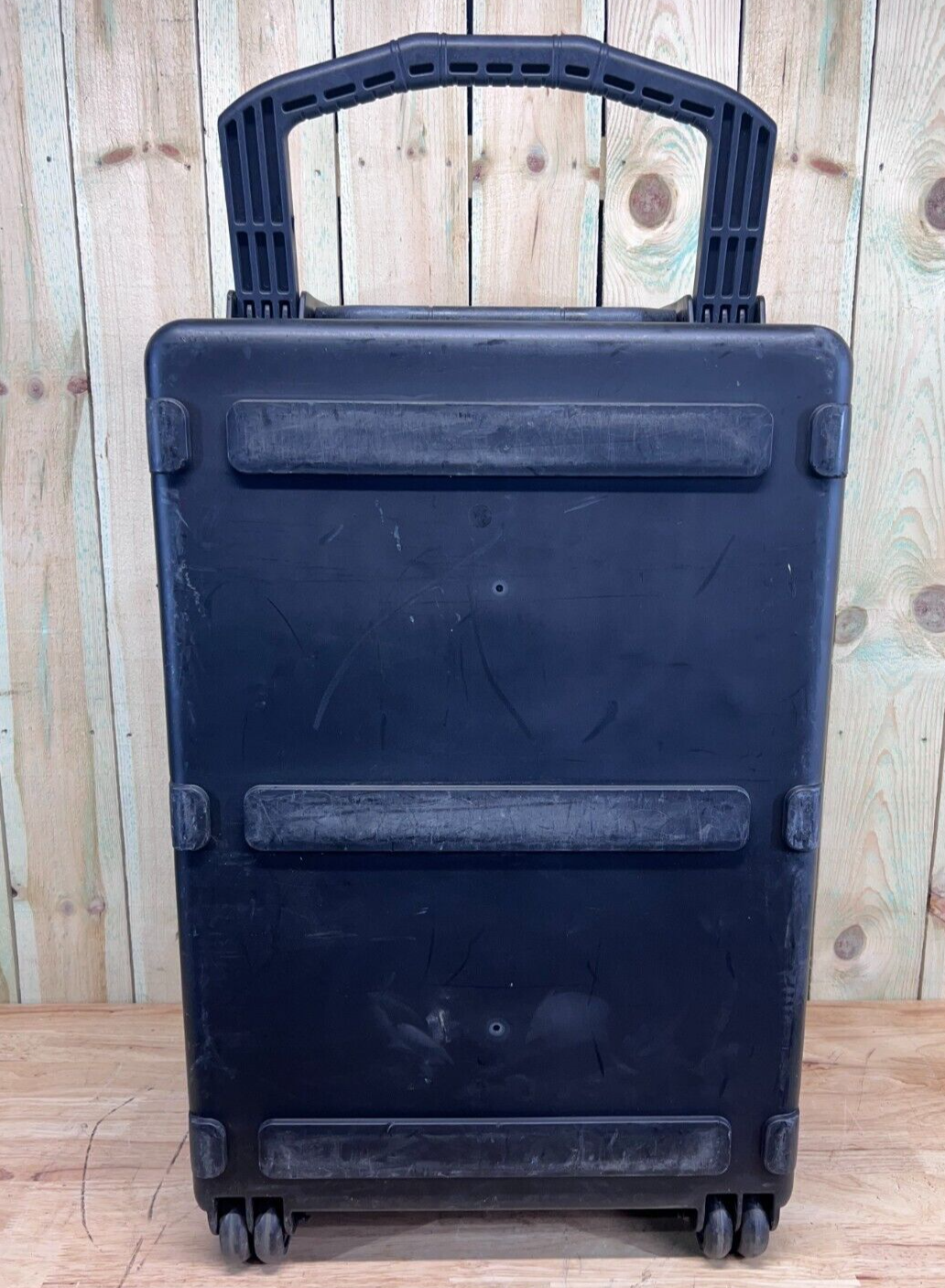 SKB iSeries 302118 Used Black Waterproof Storage Case BC Grade Free Ship