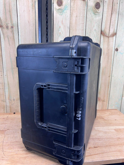 SKB iSeries 2222-12 Case Used Black Waterproof Grade B/C Free Shipping