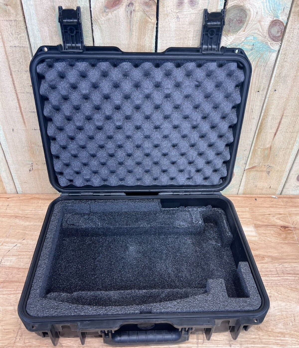 SKB 3i-1813-5 Waterproof Storage Case Black Good Condition A/B Free Shipping