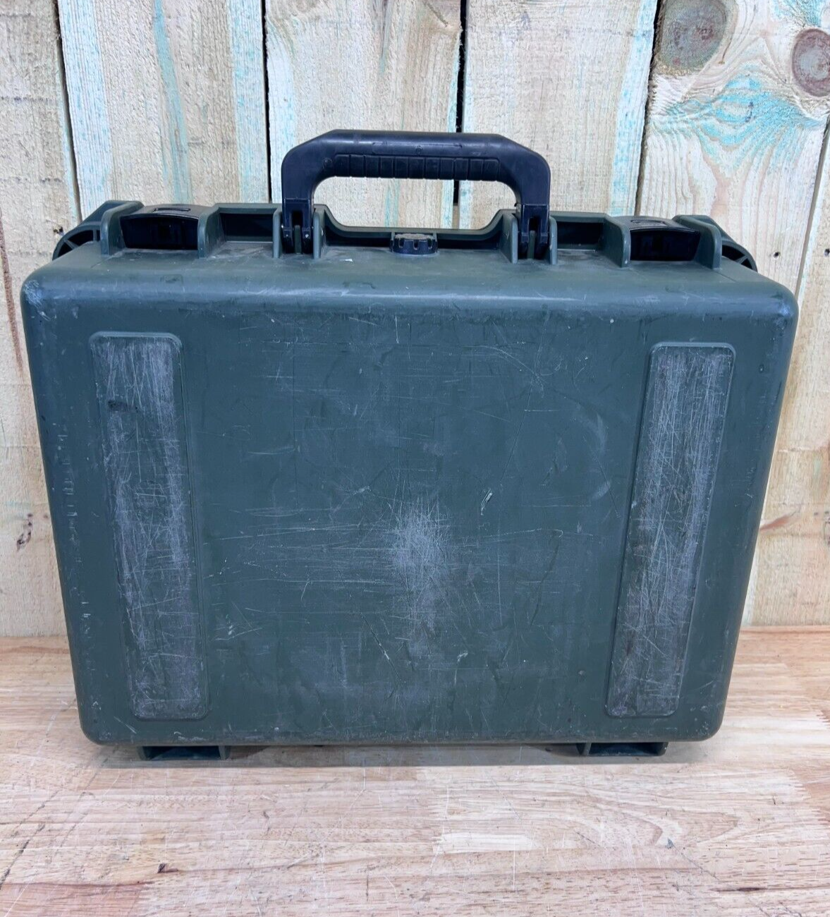 Pelican IM2400 Storm Case Waterproof  Green Good Condition A/B