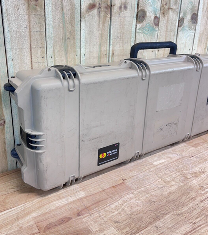 Pelican Storm IM3220 Long Rifle Case Tan Rolling Good Condition AB Free Ship