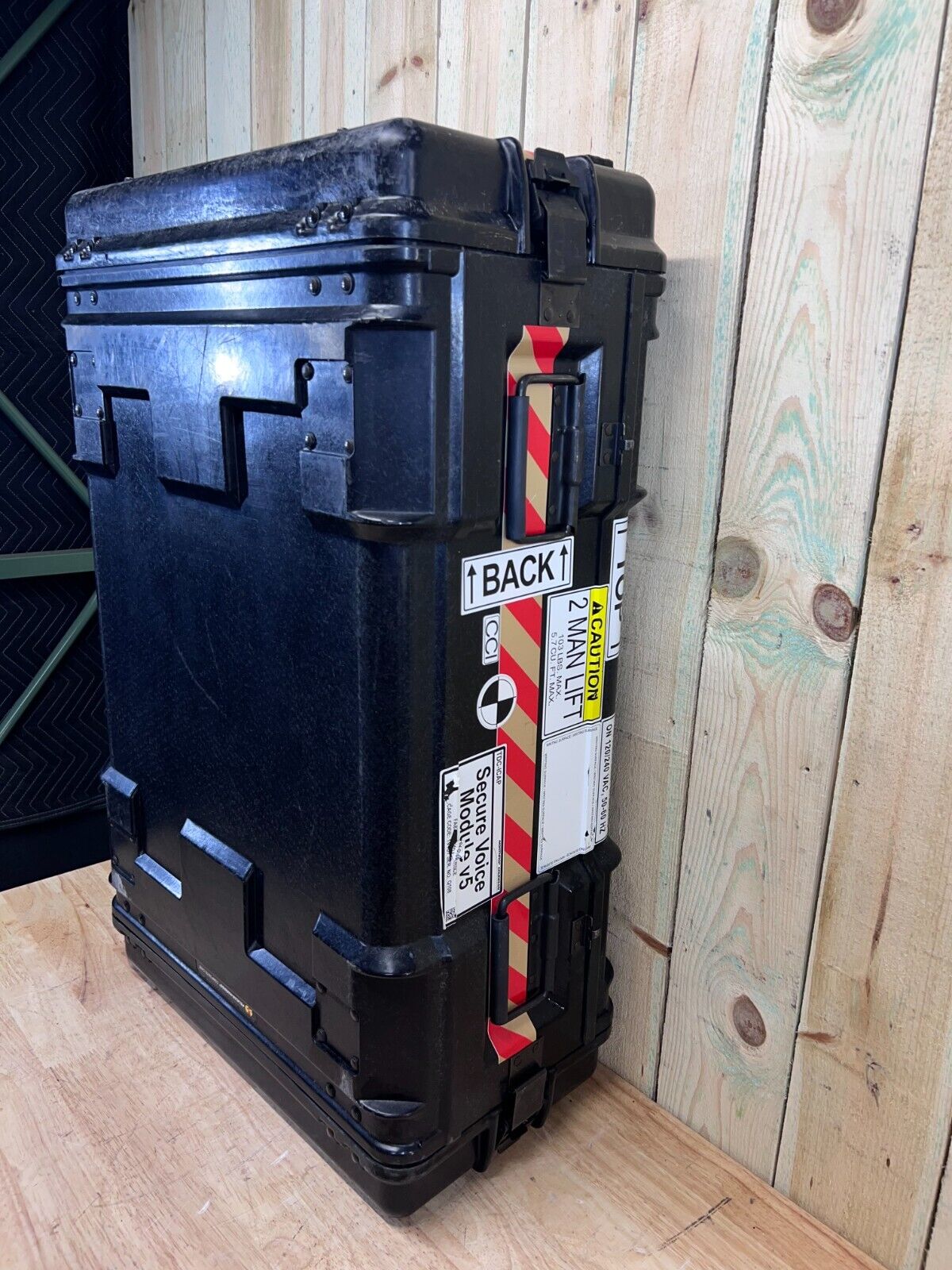 Pelican Hardigg Server Rack Rackmount 5U 19" Waterproof Storage Case W/ Rack