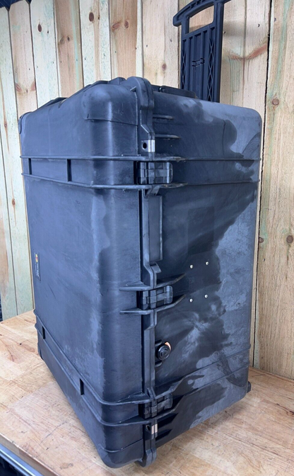 Pelican 1630 Protector Case Transport Rolling Waterproof Used B/C Free Ship