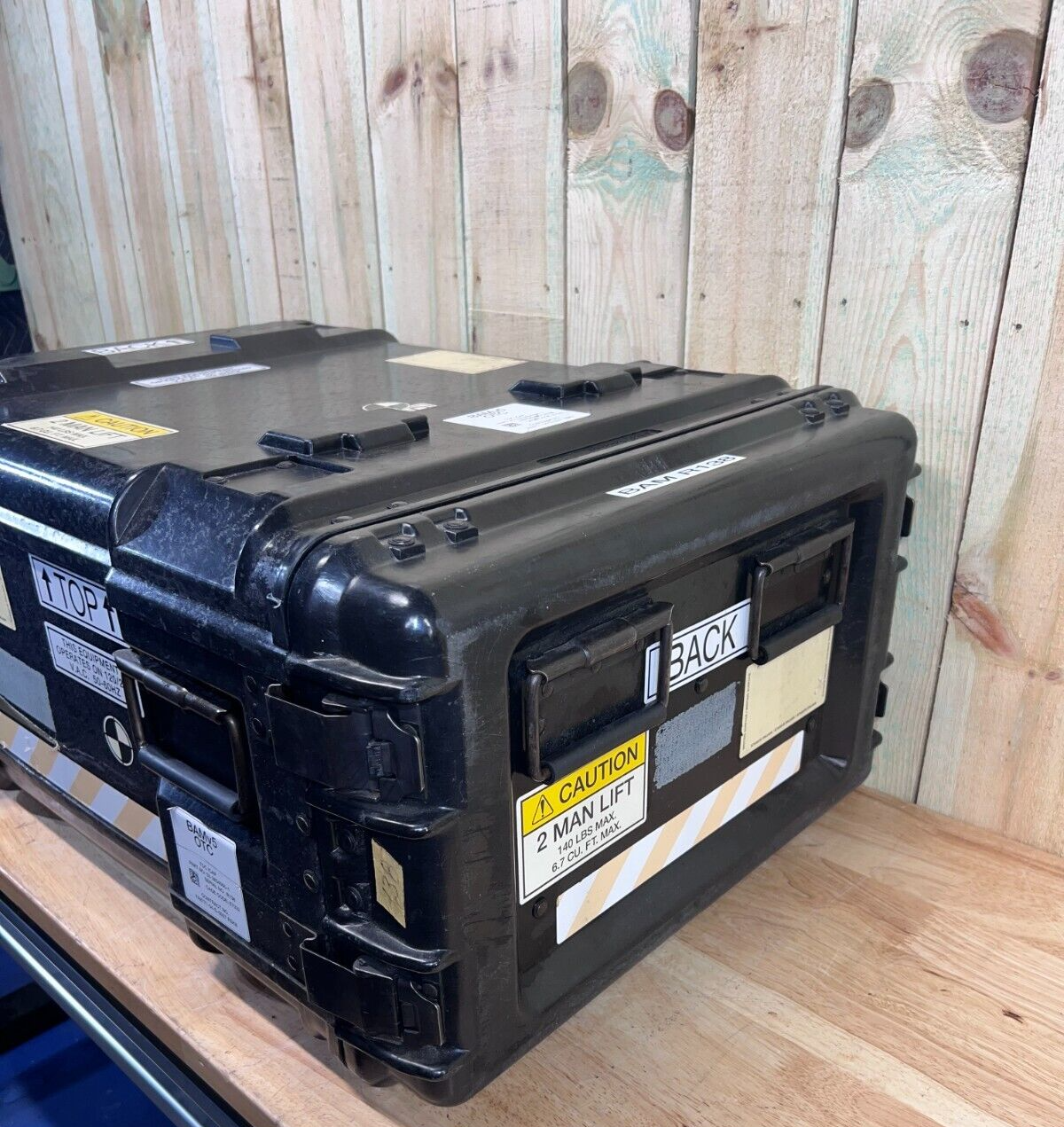 Pelican Hardigg Server Rack Rackmount 6U 19" Waterproof Storage Case W/ Rack