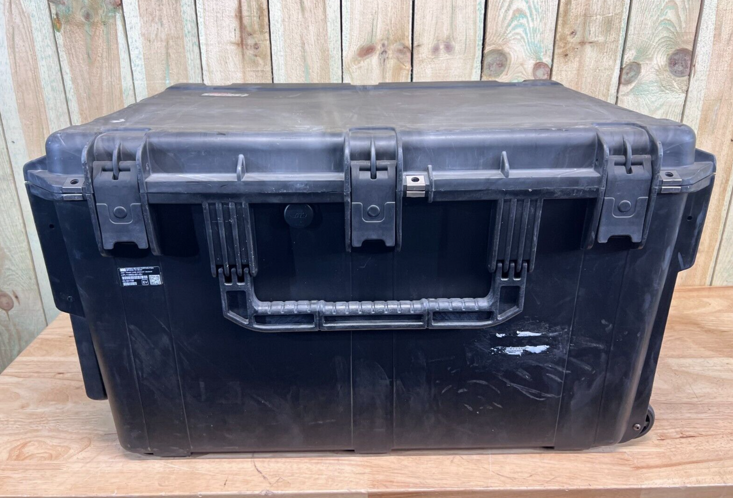 SKB iSeries 302118 Used Black Waterproof Storage Case BC Grade Free Ship