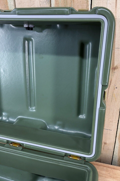 Pelican Hardigg Green Storage Case 29" X 19" X 12" Footlocker Brand New