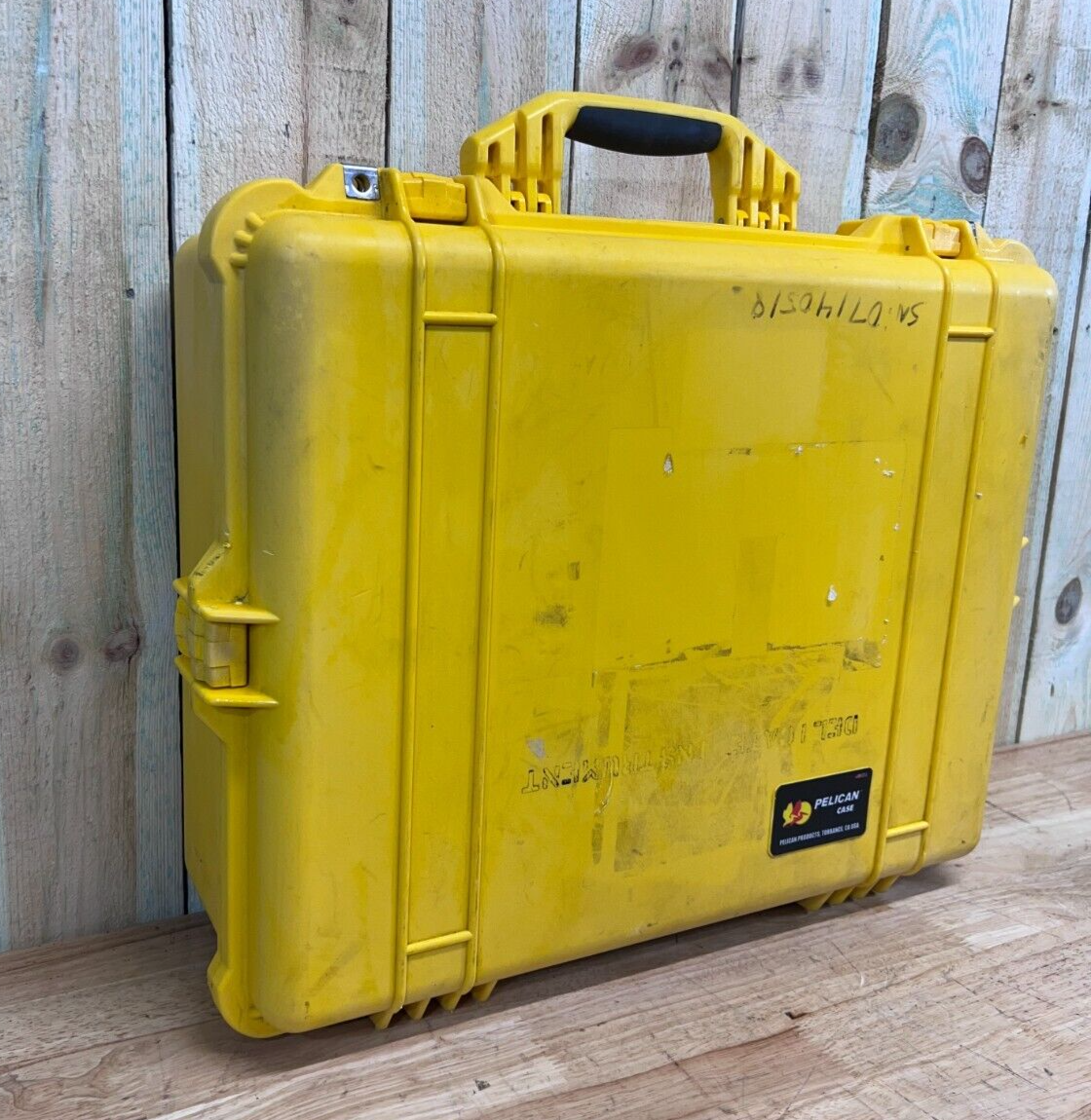 Pelican 1600 Protector Storage Case Waterproof Yellow AB Grade Free Ship
