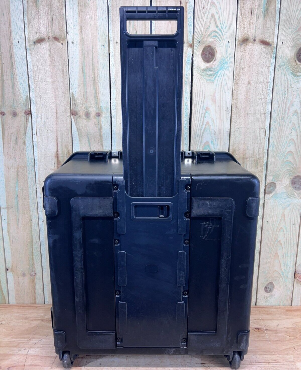 SKB iSeries 2222-12 Case Used Black Waterproof Grade B/C Free Shipping