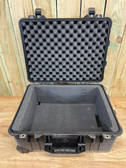 Pelican 1560 Waterproof Rolling Carry On Case Black Used Condition BC