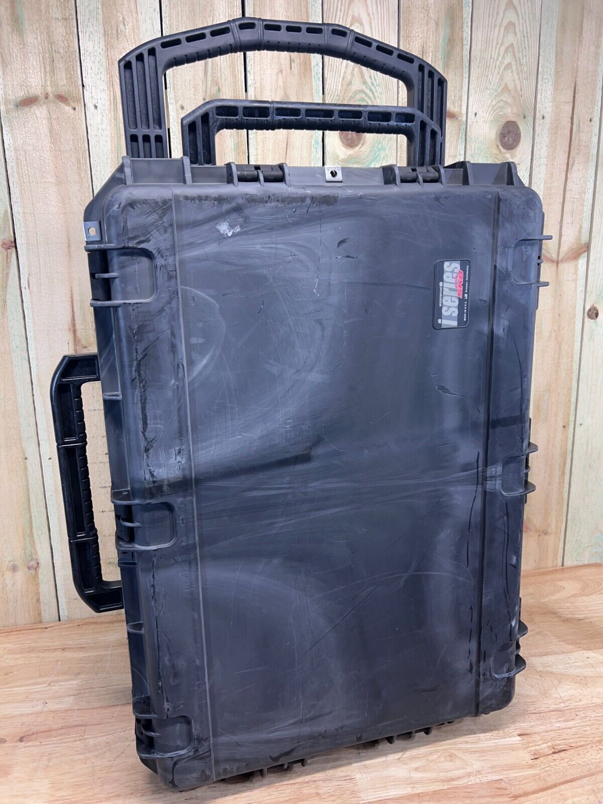 SKB iSeries 302118 Used Black Waterproof Storage Case BC Grade Free Ship