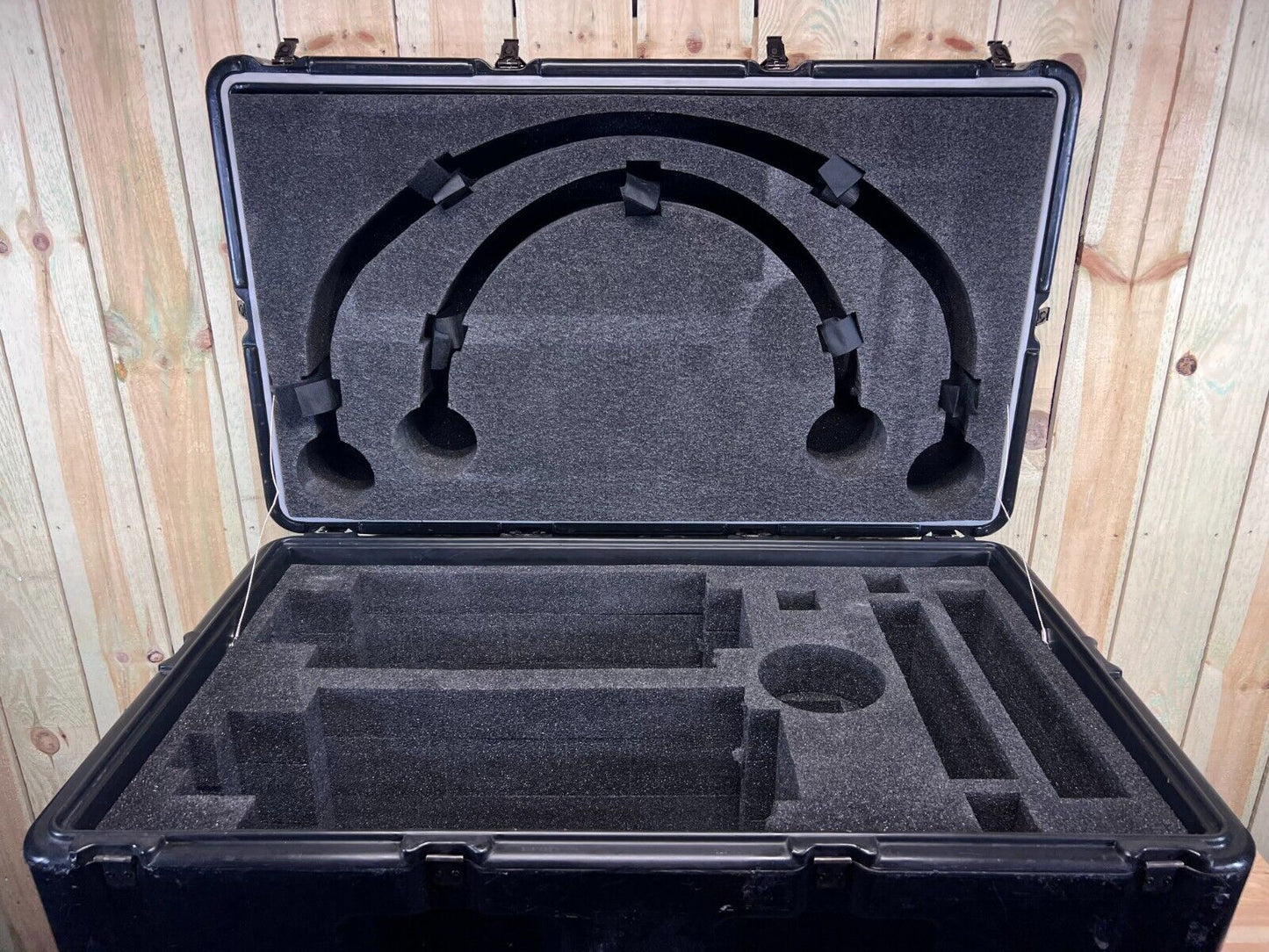 Pelican Hardigg Footlocker 39"x23"x22" Large Military Waterproof Storage Case