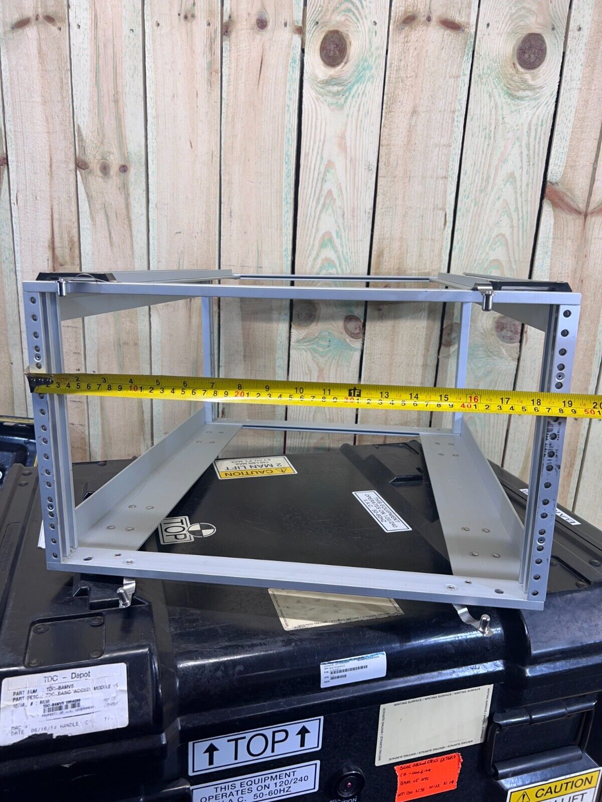 Pelican Hardigg Server Rack Rackmount 6U 19" Waterproof Storage Case W/ Rack
