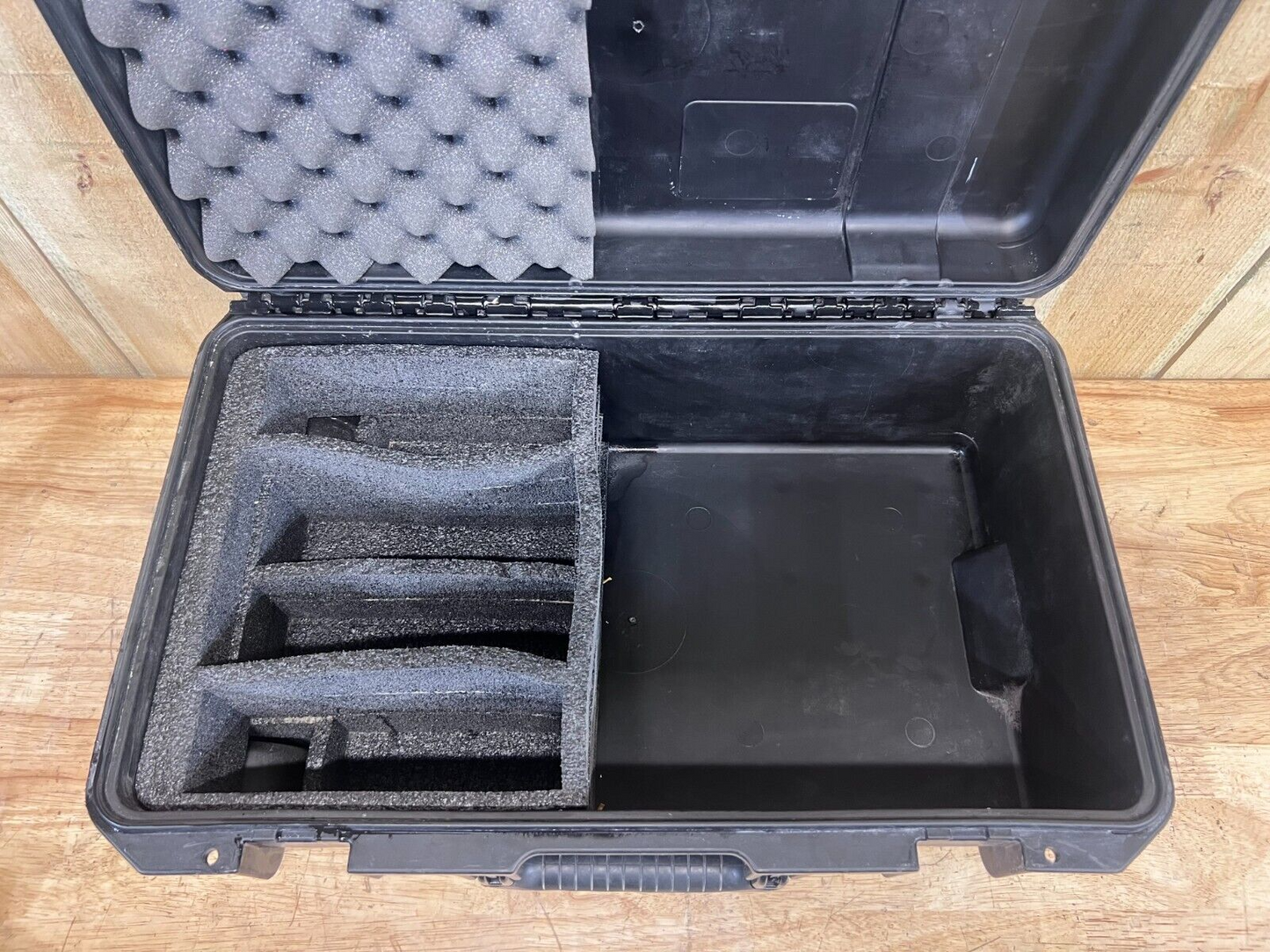 Pelican IM2500 Storm Case Waterproof  Black Good Condition A/B Free Shipping