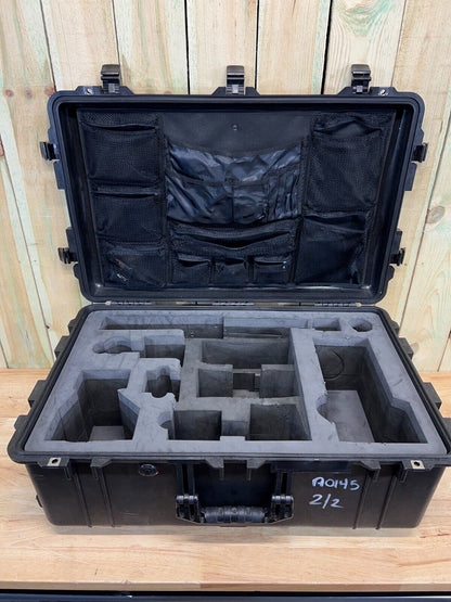 Pelican 1650 Protector Black Rolling Waterproof Case Good Condition AB