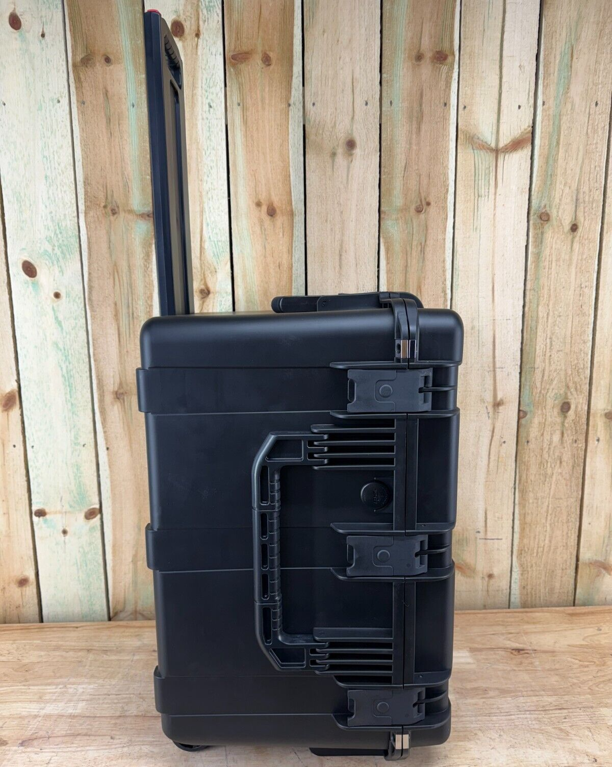 SKB iSeries 2317-14 iSeries Waterproof Storage Case Brand New Rolling Music Case