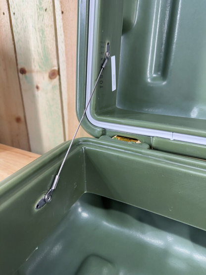 Pelican Hardigg Green Storage Case 29" X 19" X 12" Footlocker Brand New