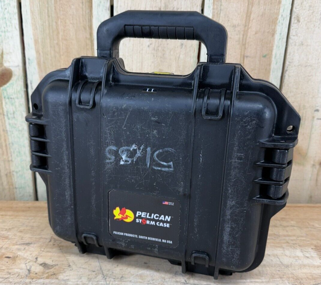 5881600