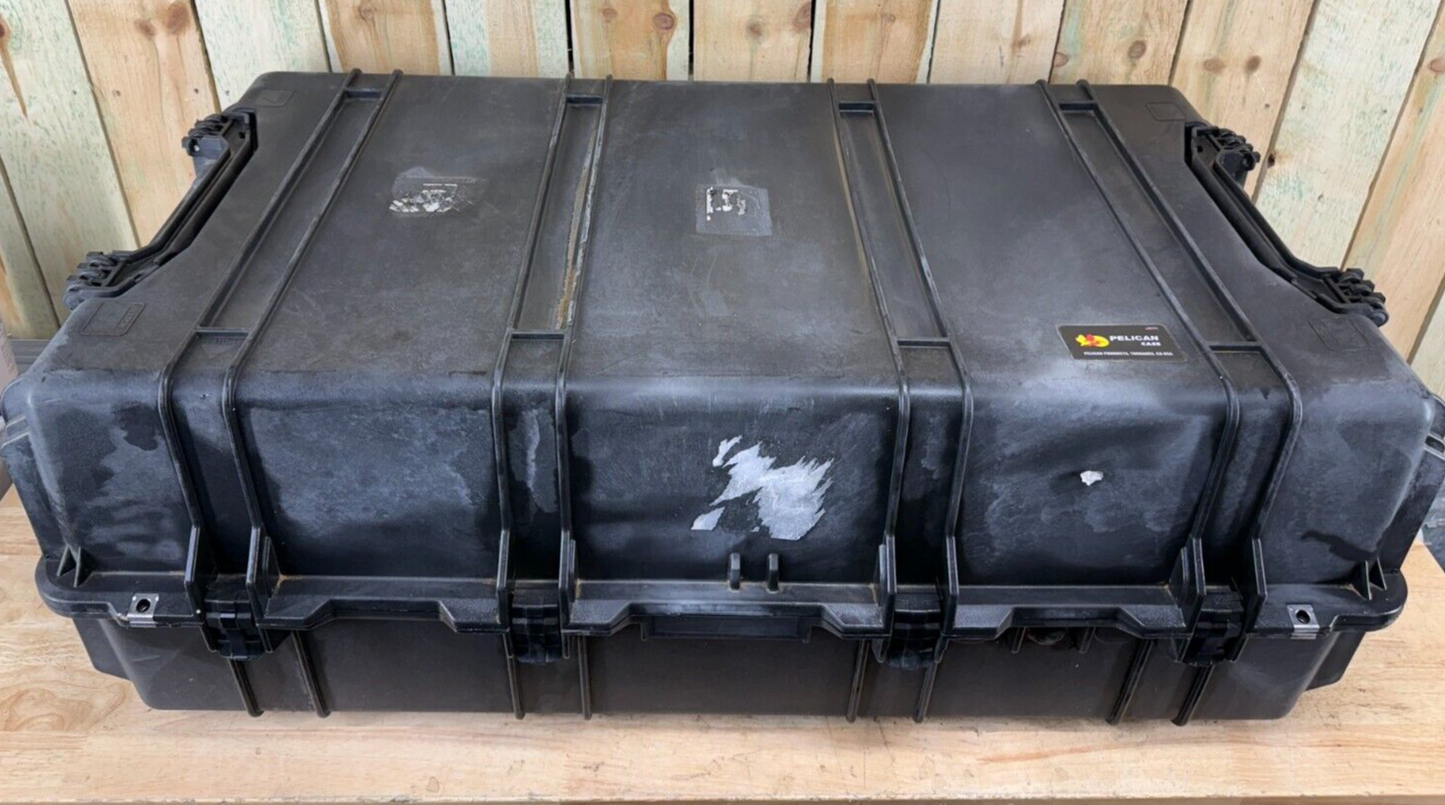 Pelican 1780 Protector Case Black Rolling Waterproof Good Condition AB