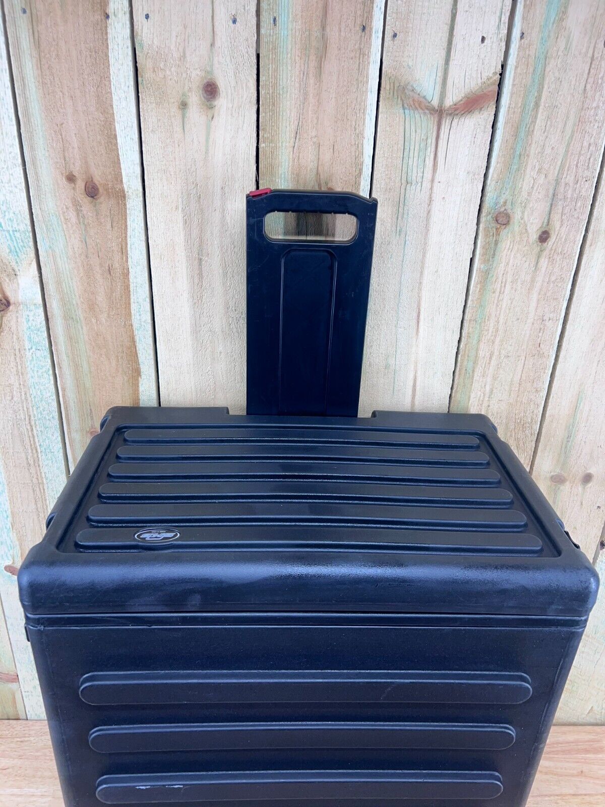 SKB 6U rSeries Rolling Rack Server Rack Grade A/B Great Shape Free Shipping