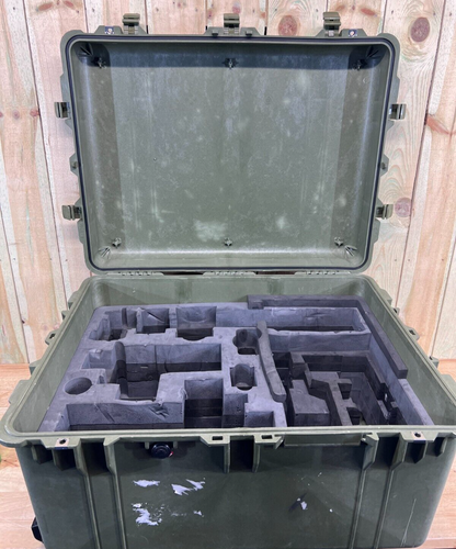 Pelican 1630 Protector Watertight Green Transport Case W/ Wheels AB