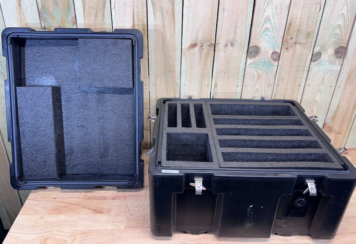 ECS Loadmaster Case 25x20x17 IN Military Surplus Transit  Black Grade AB