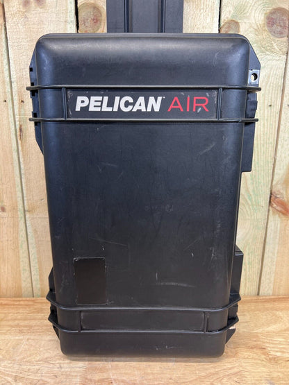 Pelican Air 1535 Rolling Carry on W/ TrekPack Foam Divider Set Black A/B