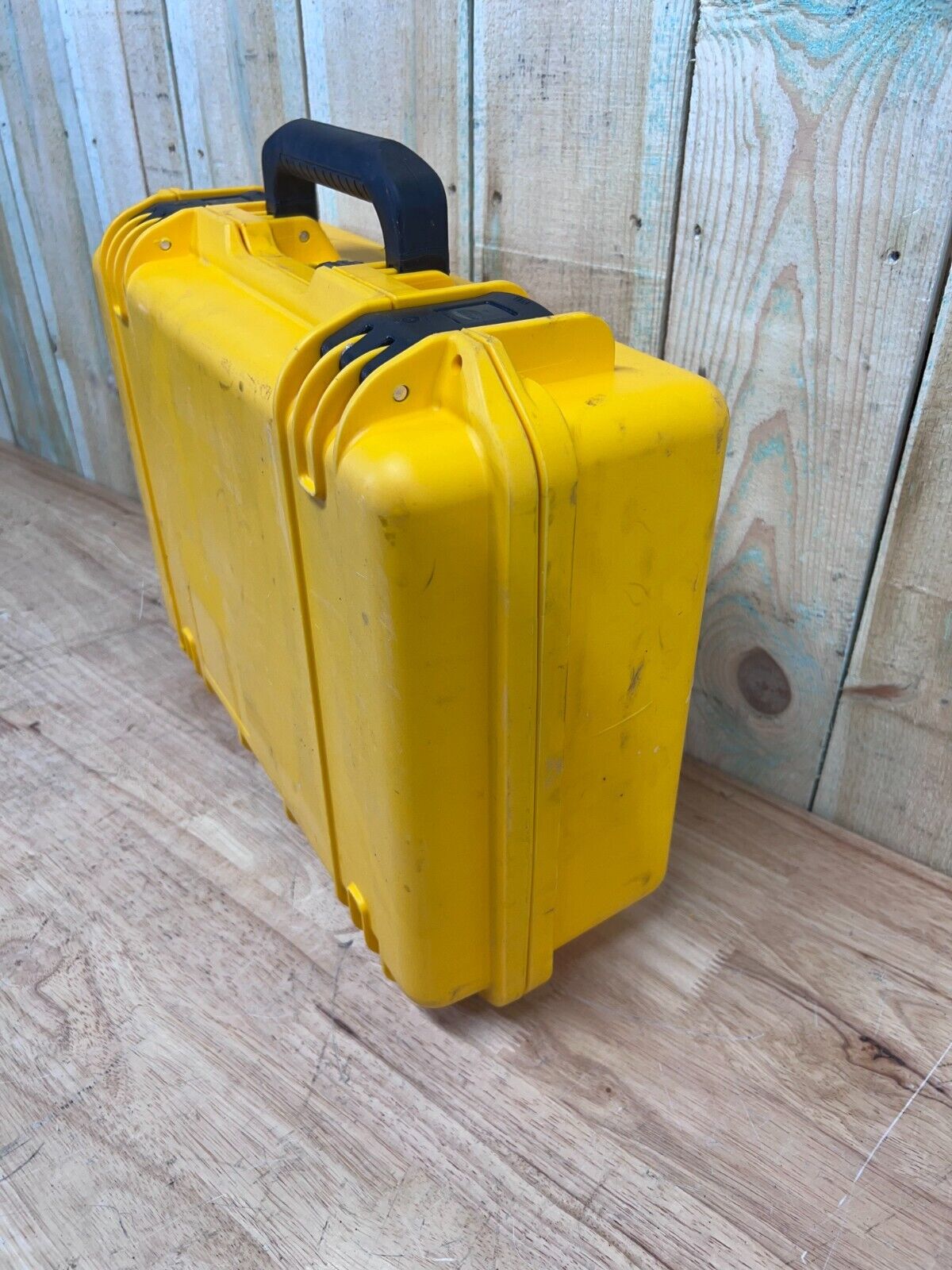 Pelican iM2300 Storm Case Yellow Waterproof Handheld Grade AB Free Ship
